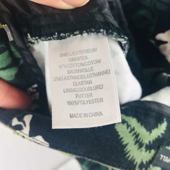 Adrianna Papell Cropped Floral Pants Sz 4 - Picture 6 of 7